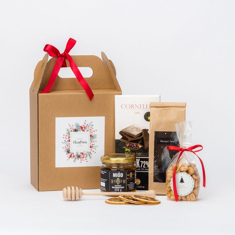 Świąteczne pudełko kraft z uchwytami z herbatą, czekoladą, miodem i orzeszkami w karmelu